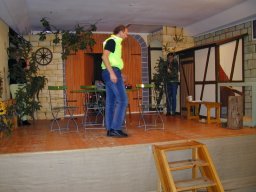 Theater 2003 - Dreistes Stück im Greisenglück